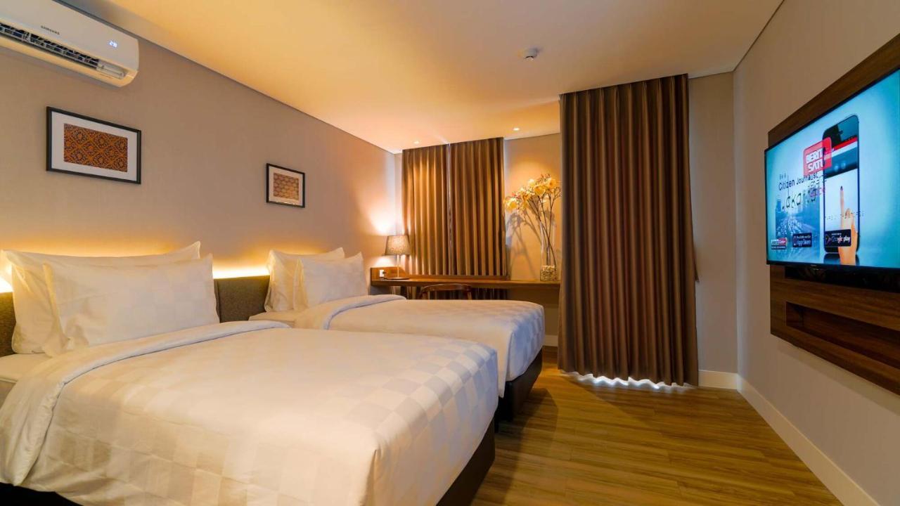 Tuscany Boutique Hotel South Tangerang Exteriör bild